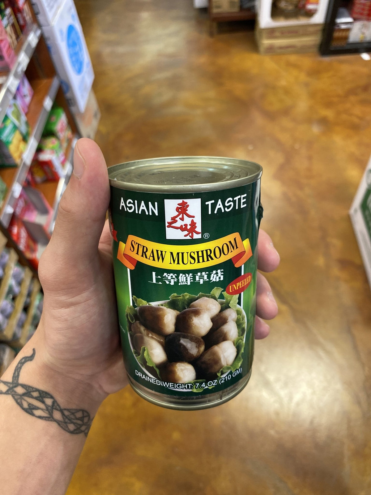 https://www.eastsideasianmarket.com/cdn/shop/products/asian-taste-straw-mushroom-unpeeled-162105_1200x1600.jpg?v=1586915831